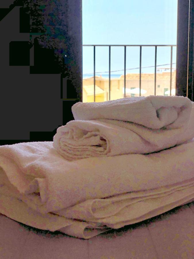 Casa Vacanza "La Piazzetta" Marzamemi Ngoại thất bức ảnh